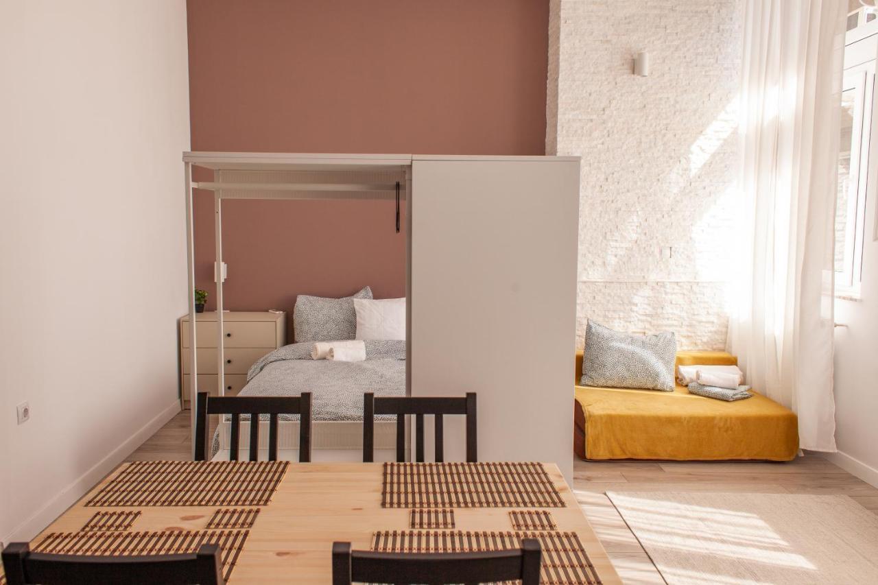 Sunny Studio Apartment Iasi Extérieur photo